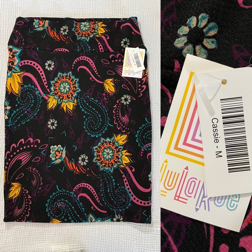 Women’s LuLaRoe Cassie Skirt | Size M
